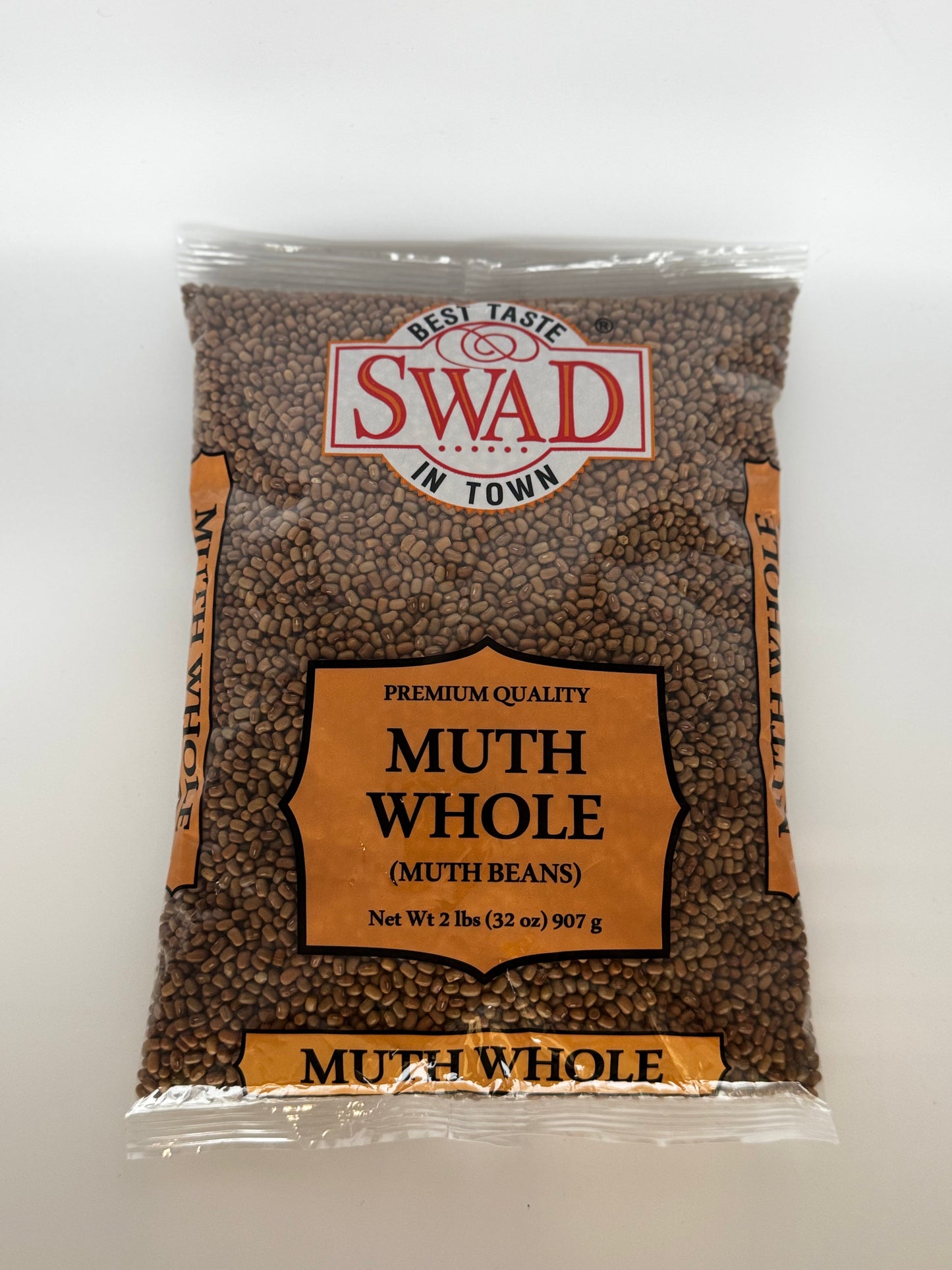 Swad Muth Whole - 2 Lb (907 Gm)